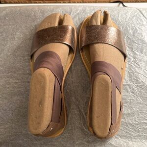 NWB Sorel Ella Sandal, Sz 7, Ash Brown